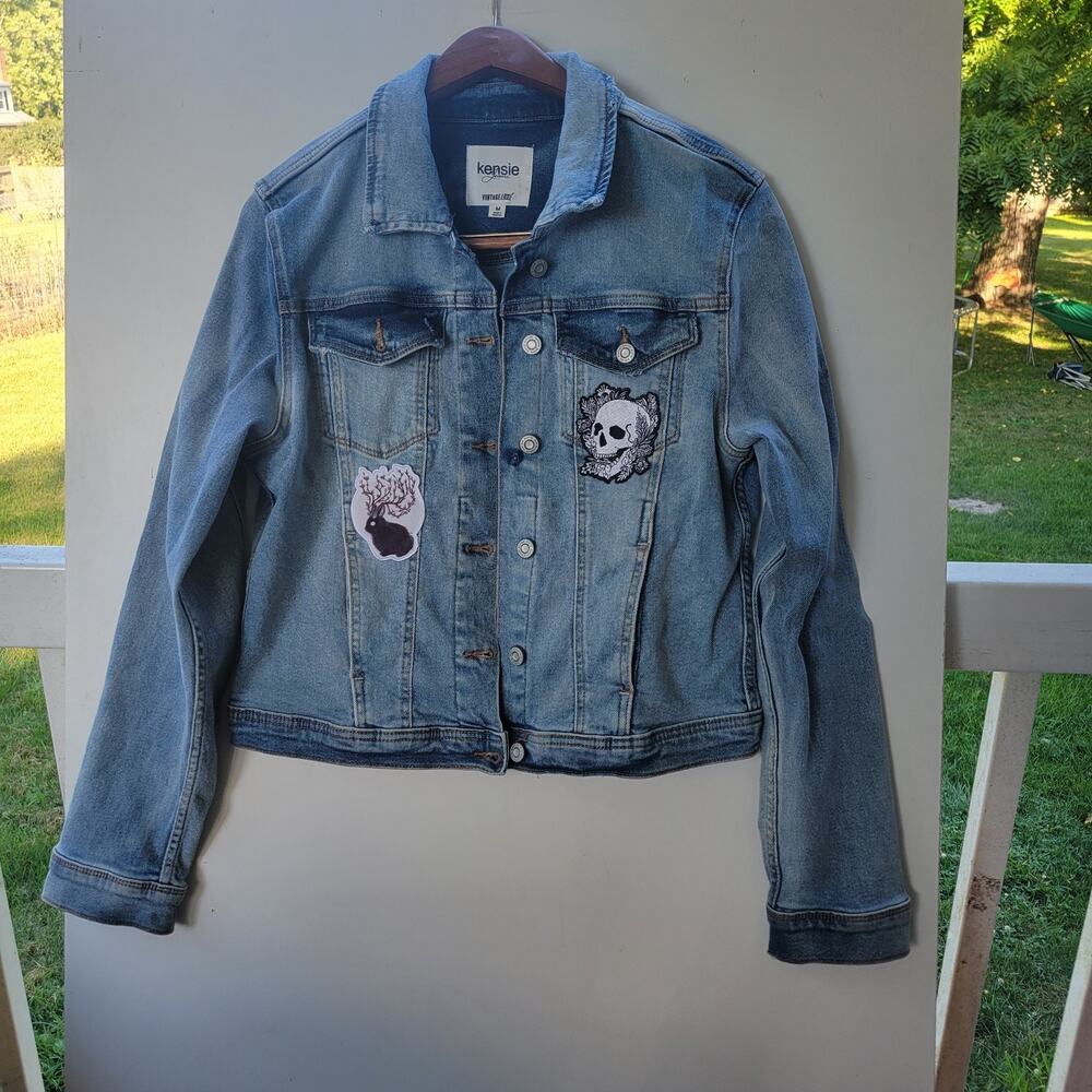Kensie Jeans Denim‎ Jacket Womens Medium Blue Excellent Patches Skull Sunflower